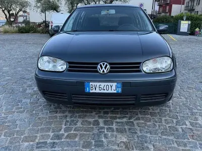 Usata VW Golf IV GTI 179 CV (131 kW) 2002 Bluazzurro Berlina
