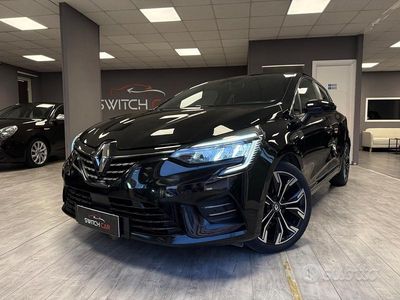 Usata Renault Clio V Intens 101 CV (74 kW) 2021 Nero Utilitaria
