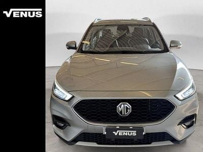Usata MG ZS Luxury 106 CV (77 kW) 2024 Argento SUV
