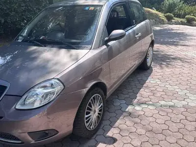 Usata Lancia Ypsilon 60 CV (44 kW) 2009 Utilitaria