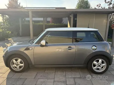 Usata Mini ONE 75 CV (55 kW) 2010 Grigio Utilitaria