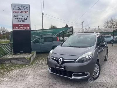 Usata Renault Scénic III XMOD 110 CV (80 kW) 2015 Grigio Monovolume