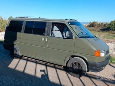 Begagnad VW T4 61 HK (44 kW) 1991 Grön Van