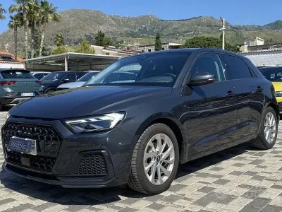 Usata Audi A1 Sportback Admired 110 CV (80 kW) 2021 Grigio Utilitaria