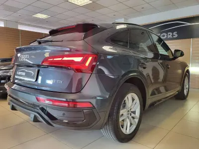 Usata Audi Q5 Sportback Business 163 CV (119 kW) 2022 Grigio SUV