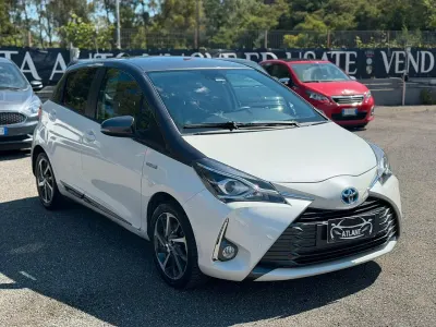 Usata Toyota Yaris Hybrid