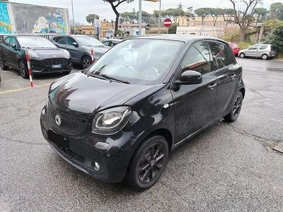 Usata Smart ForFour 71 CV (52 kW) 2018 Nero Utilitaria