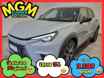 Usata Lexus LBX 91 CV (66 kW) 2024 Grigio SUV