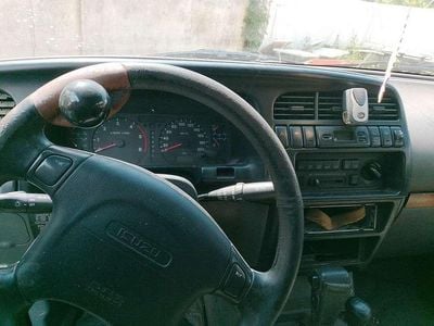 Usata Isuzu Trooper 159 CV (116 kW) 2001 Bronzo SUV