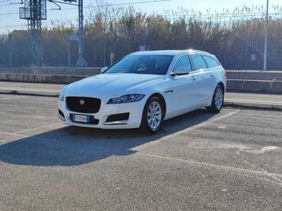 usata Jaguar XF Sportbrake 2.0d i4 Pure 180cv auto my18