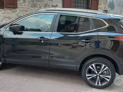 Używany Nissan Qashqai N-Connecta 150 KM (110 kW) 2020 Czarny SUV