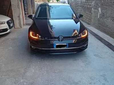 Usata VW Golf VII Comfortline 110 CV (80 kW) 2019 Berlina