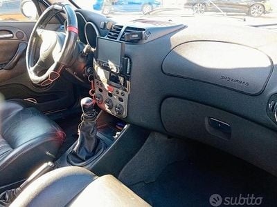 Usata Alfa Romeo 147 116 CV (85 kW) 2001 Utilitaria