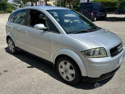 Usata Audi A2 75 CV (55 kW) 2005 Grigio Utilitaria