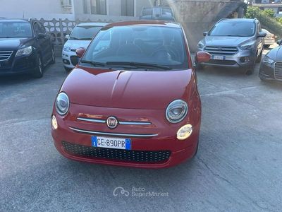Begagnad Fiat 500 Lounge 70 HK (51 kW) 2021 Röd Sedan