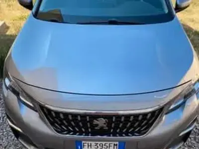 Usata Peugeot 3008 120 CV (88 kW) 2017 Grigio SUV