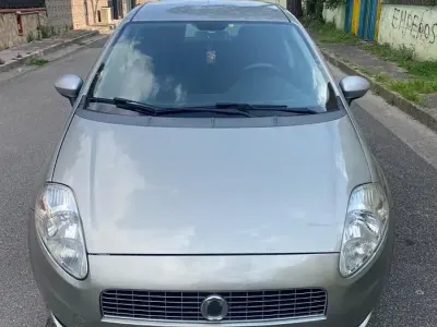 Usata Fiat Grande Punto 65 CV (47 kW) 2009 Giallo Utilitaria