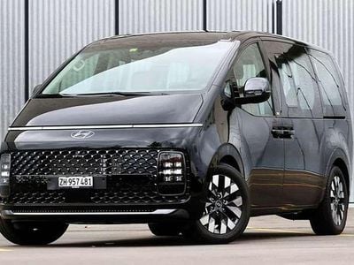 Nuova Hyundai Staria 224 CV (164 kW) 2026 Grigio Monovolume