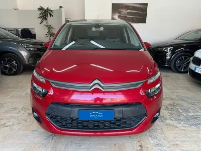 Begagnad Citroën C4 Picasso Exclusive 120 HK (88 kW) 2016 Röd Minibuss