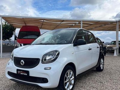 Bianco Usata 2015 Smart ForFour Utilitaria | 6999 € (Buon prezzo)