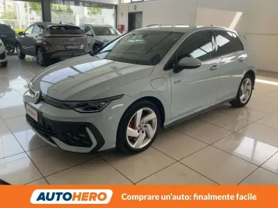Usata VW Golf VIII GTE 177 CV (130 kW) 2025 Blu/azzurro Berlina