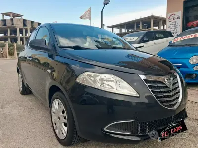 Usata Lancia Ypsilon Gold 69 CV (50 kW) 2011 Nero Utilitaria