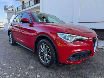 Usata Alfa Romeo Stelvio Business 190 CV (139 kW) 2021 Rosso SUV
