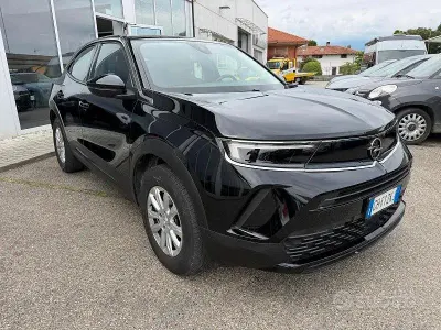 Usata Opel Mokka Elegance 131 CV (96 kW) 2022 Nero SUV