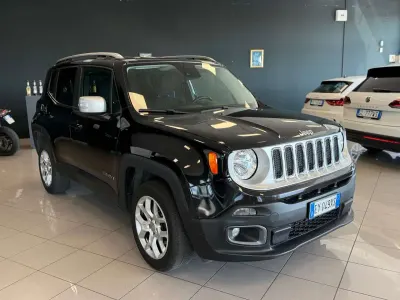 Usata Jeep Renegade Limited 140 CV (102 kW) 2015 Nero SUV