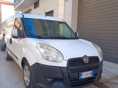Usata Fiat Doblò 90 CV (66 kW) 2014 Monovolume