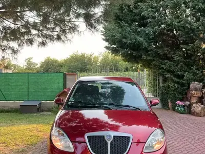 Usata Lancia Ypsilon 77 CV (56 kW) 2007 Rosso Utilitaria