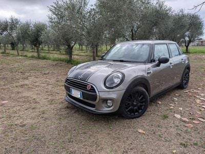 Usata Mini ONE 75 CV (55 kW) 2019 Utilitaria