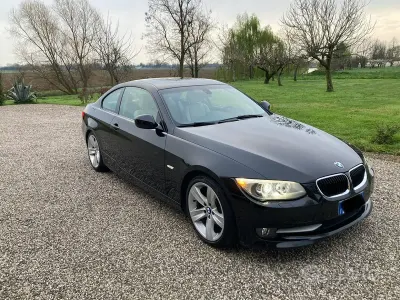 Usata BMW 320 184 CV (135 kW) 2012 Nero Coupé
