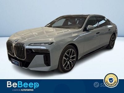 Usata BMW i7 M Sport 400 kW (544 CV) 2024 Grigio Berlina