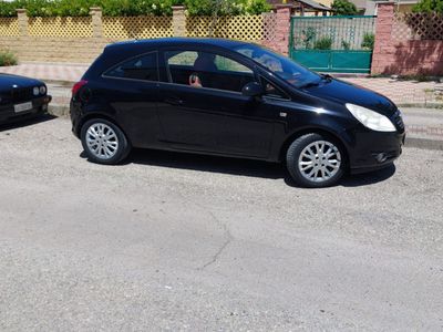 Usado Opel Corsa 69 HP (50 kW) 2009 Preto Citadino
