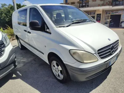 Usata Mercedes Vito 95 CV (69 kW) 2004 Bianco Furgone