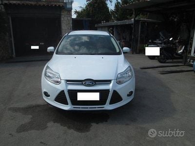 Begagnad Ford Focus 115 HK (84 kW) 2013 Vit Kombi