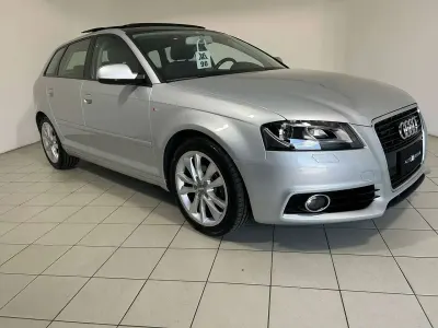 Usata Audi A3 Ambition 105 CV (77 kW) 2012 Antracite Utilitaria