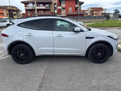 Usata Jaguar E-Pace 180 CV (132 kW) 2019 Bianco SUV