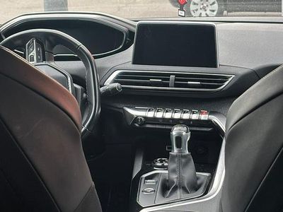 Usata Peugeot 3008 2018 Rosso SUV