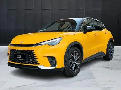 Usata Lexus LBX 136 CV (100 kW) 2025 Giallo SUV