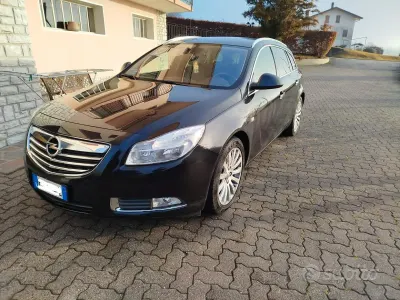 Usata Opel Insignia Cosmo 160 CV (117 kW) 2011 Nero Station wagon