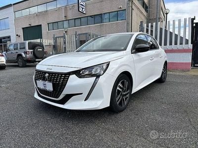 Usata Peugeot 208 Allure 101 CV (74 kW) 2023 Bianco Utilitaria
