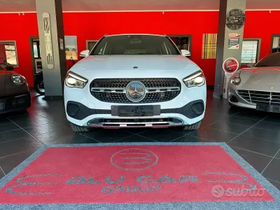 Usata Mercedes GLA200 150 CV (110 kW) 2023 Nero SUV