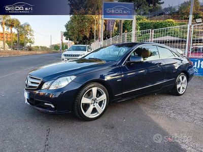 Usata Mercedes E350 231 CV (169 kW) 2011 Blu Coupé