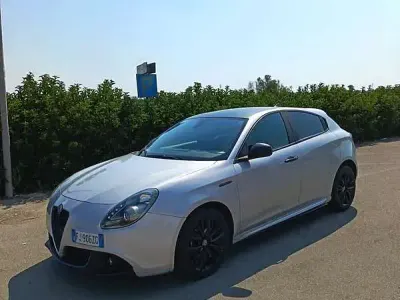 Usata Alfa Romeo Giulietta Business 120 CV (88 kW) 2017 Utilitaria