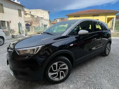 Usata Opel Crossland X S 102 CV (75 kW) 2019 Nero SUV