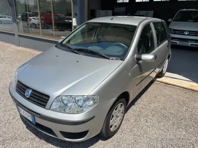 Usata Fiat Punto Active 60 CV (44 kW) 2006 Grigio Utilitaria