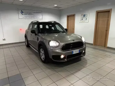 Usata Mini Cooper D Countryman Business 150 CV (110 kW) 2018 Grigio metallizzato SUV