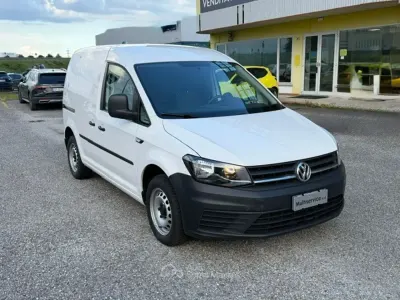 Usata VW Caddy Business 75 CV (55 kW) 2016 Bianco Monovolume